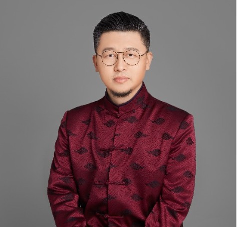 执行会长李易真简介