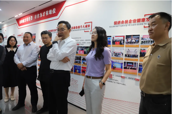济南市人民政府驻上海（厦门）办事处主任毕敬涛一行到访苏州市山东商会